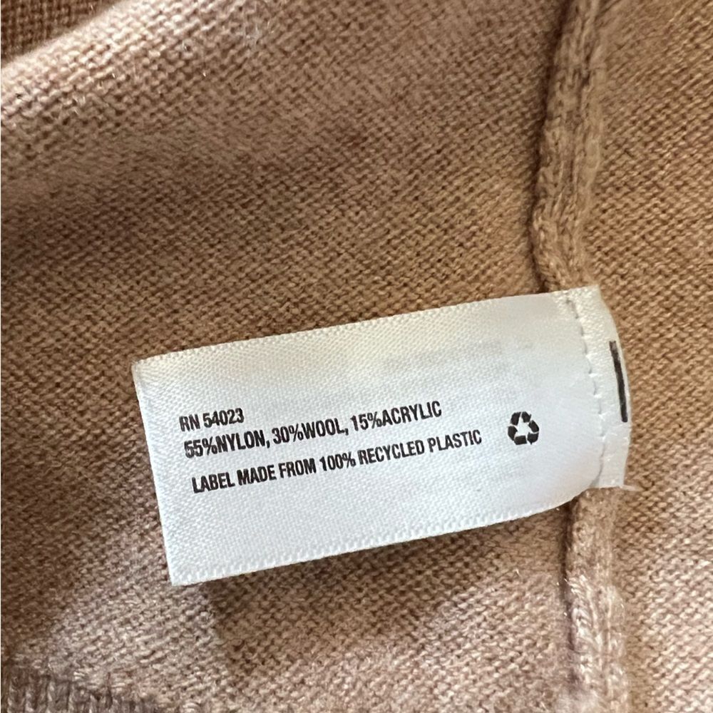 𝅺GAP Button Up Cardigan in Brown - Picture 5 of 5